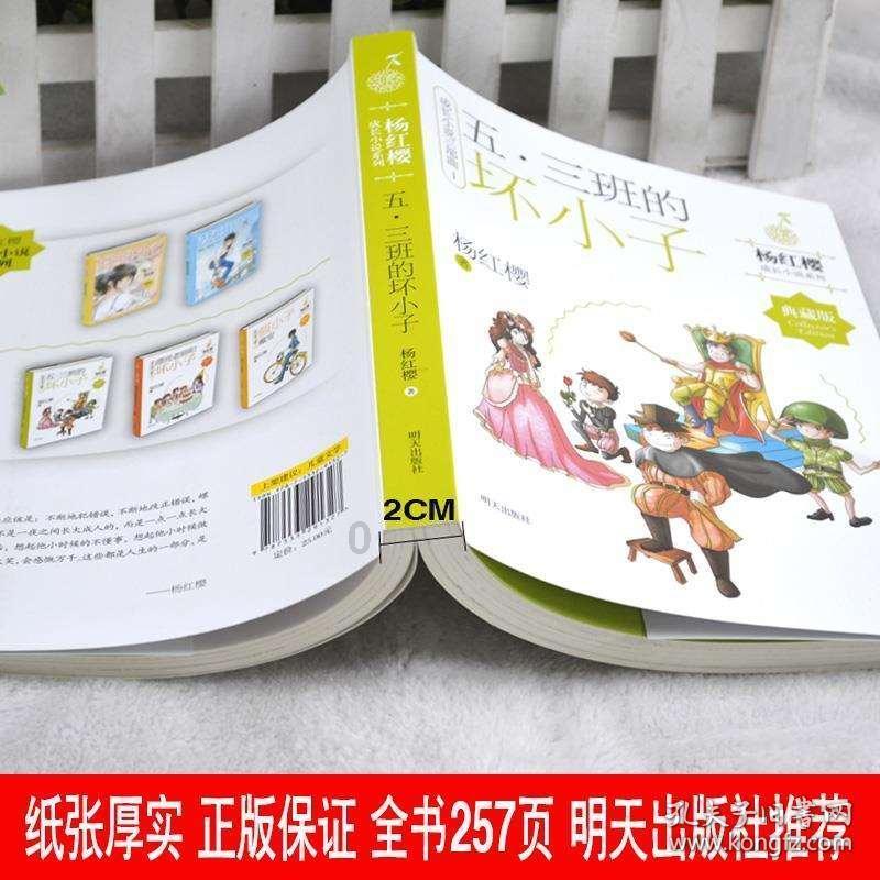 加入百万豪车停路边2年,欠费近5万!车主还能联系上吗?,探索知识的新天地