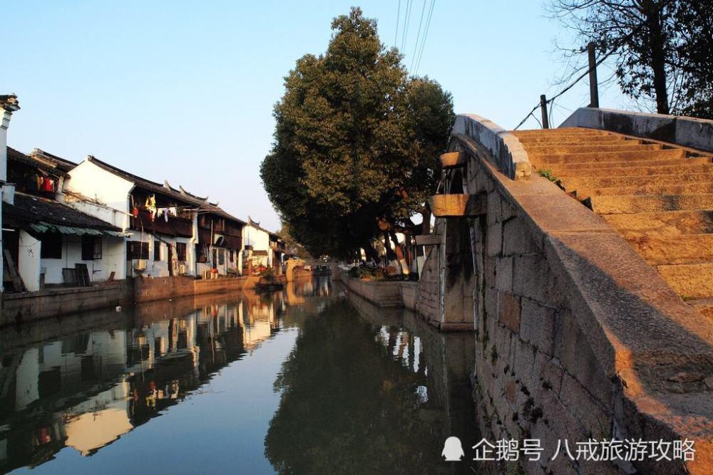 如何评价《顶楼》第三季第十四集大结局？游戏画面